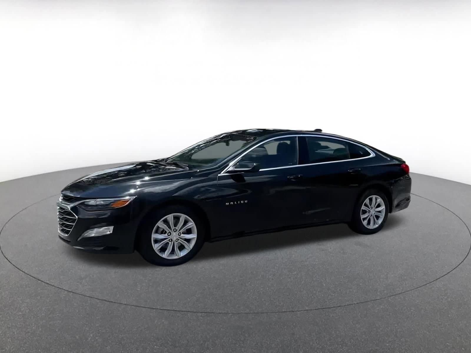 Thumbnail: 2023 Chevrolet Malibu - 11