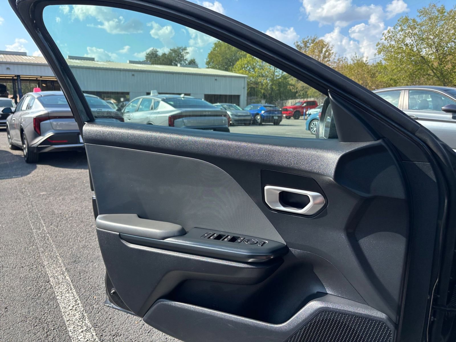 Thumbnail: 2025 Kia K4 - 21