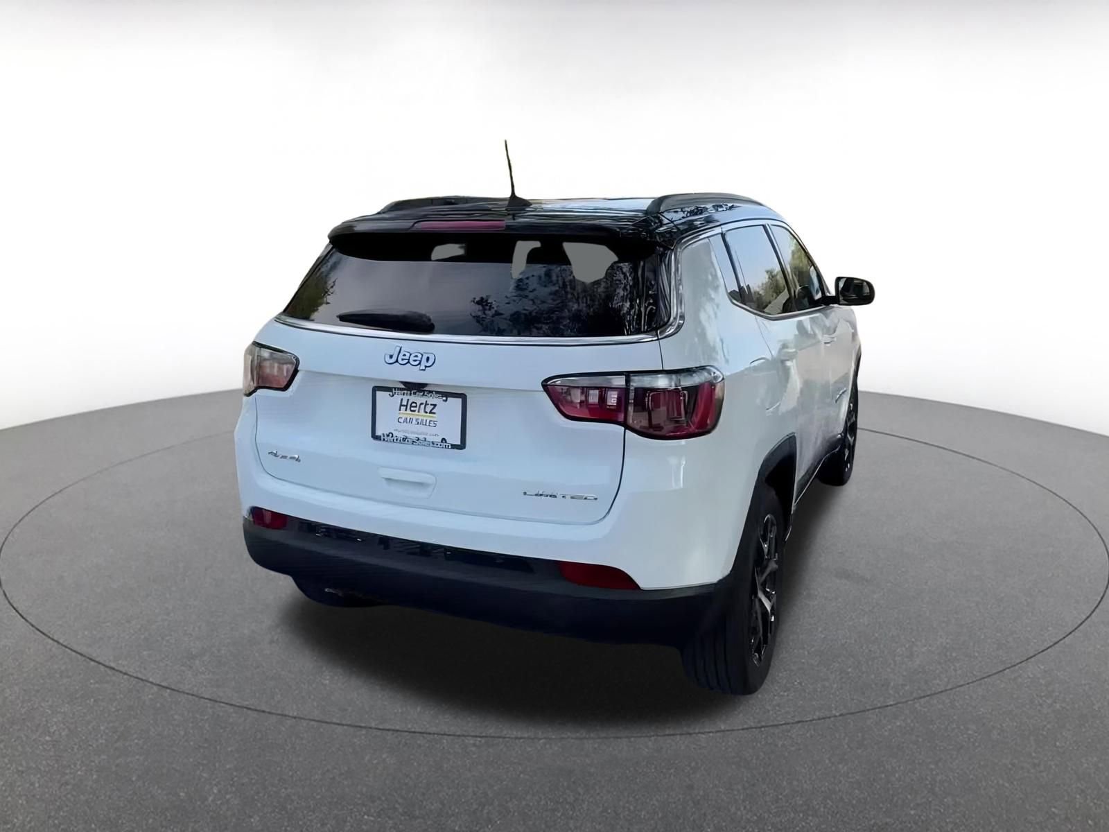 Thumbnail: 2025 Jeep Compass - 13