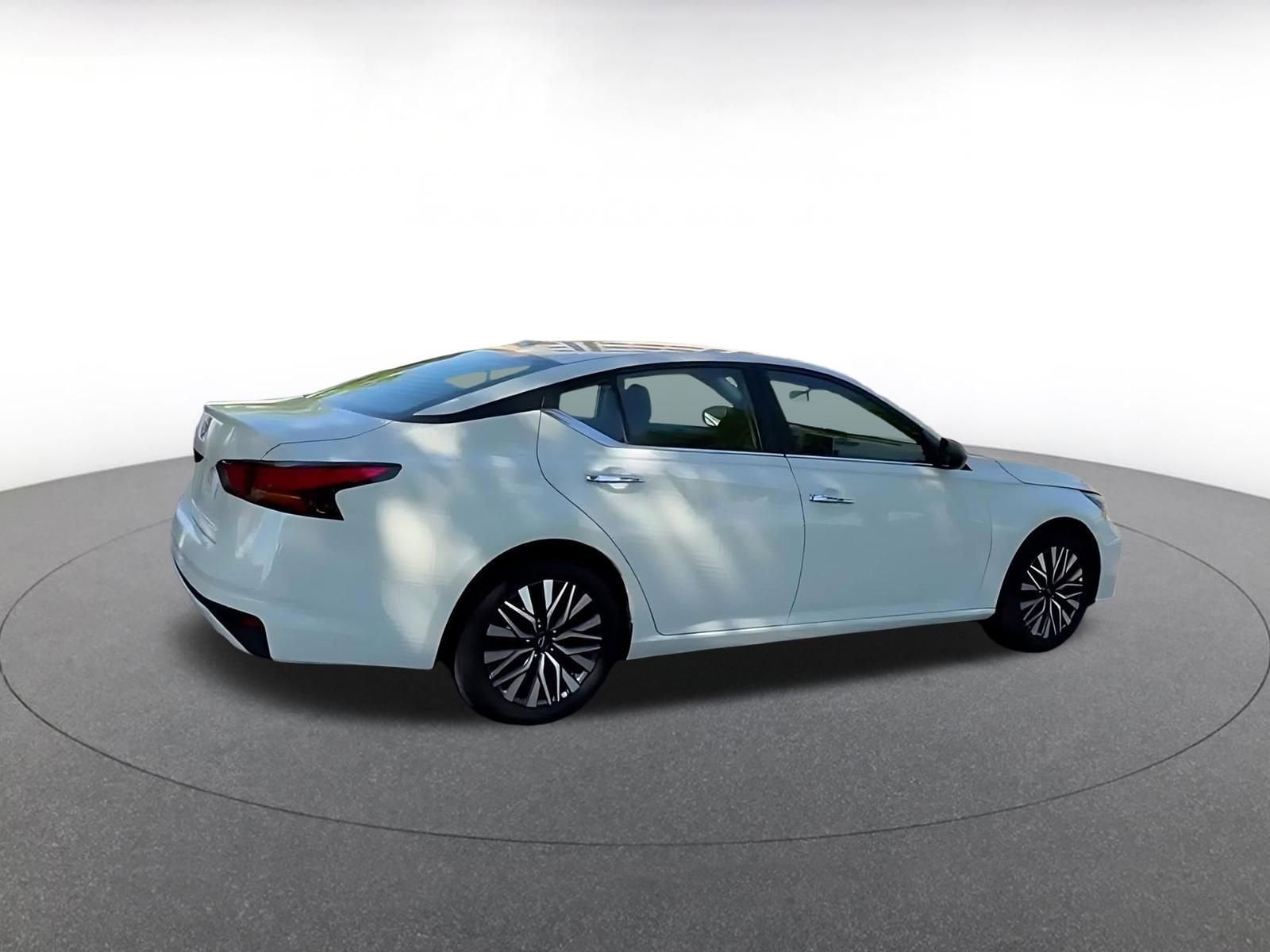 Thumbnail: 2025 Nissan Altima - 13