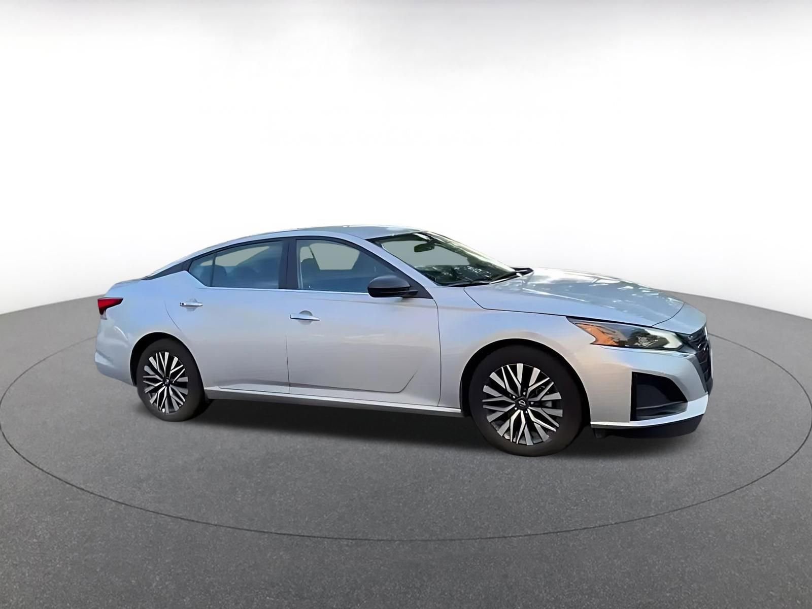 Thumbnail: 2025 Nissan Altima - 2