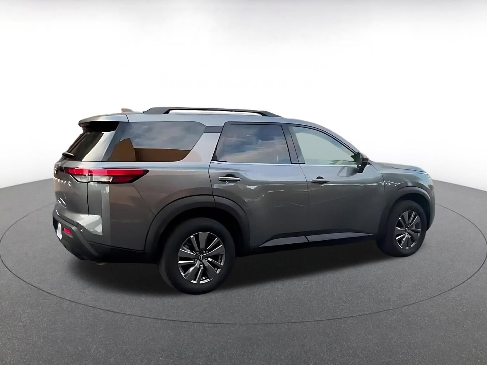 Thumbnail: 2025 Nissan Pathfinder - 12