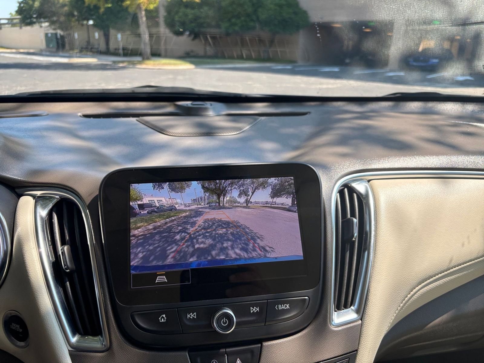 Thumbnail: 2024 Chevrolet Malibu - 18