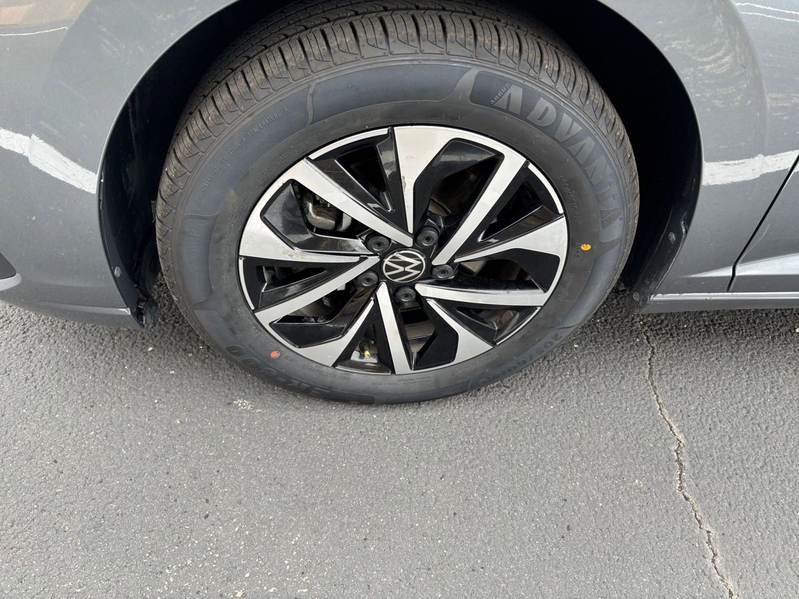 Thumbnail: 2025 Volkswagen Jetta - 25