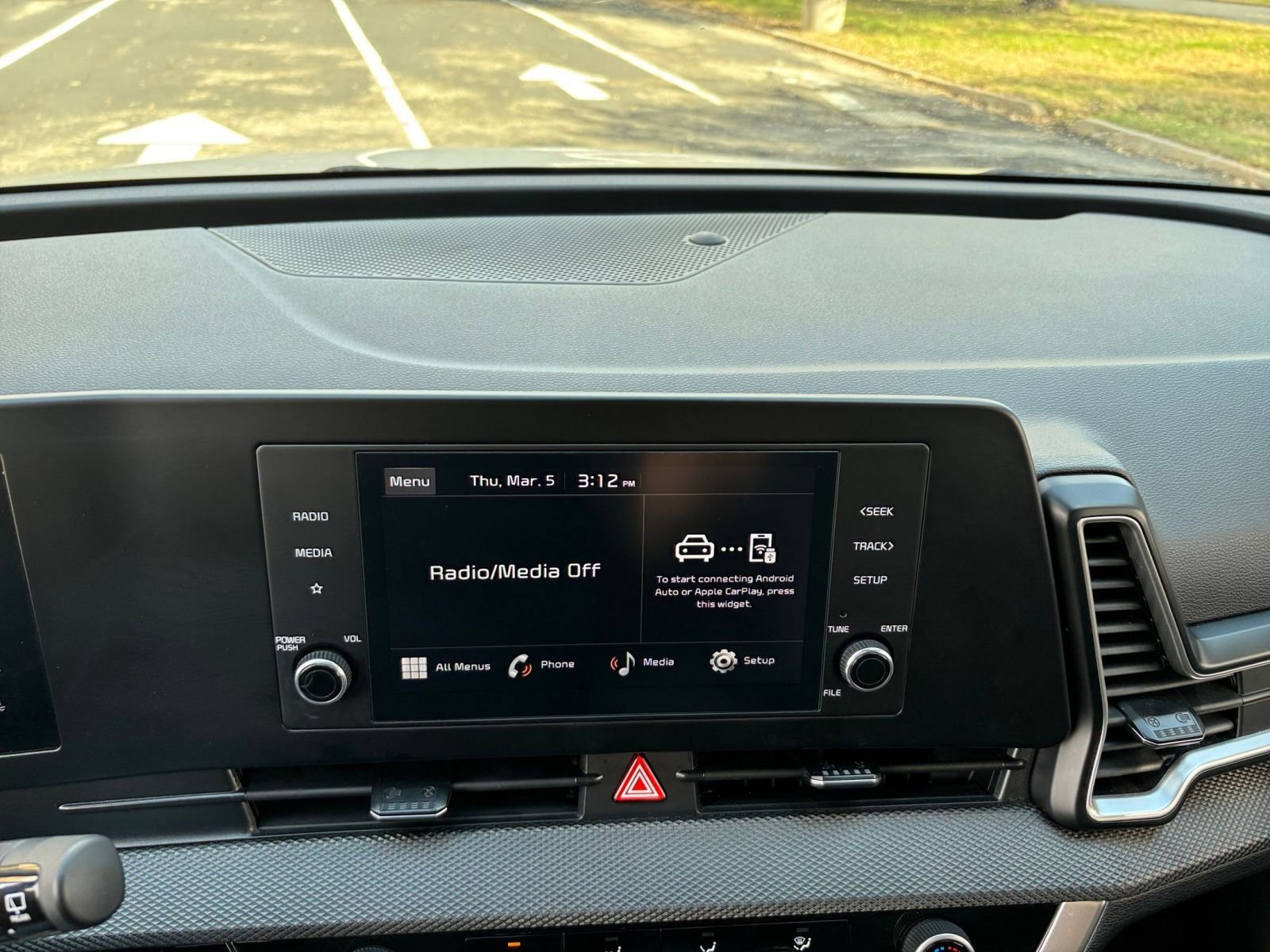 Thumbnail: 2025 Kia Sportage - 17