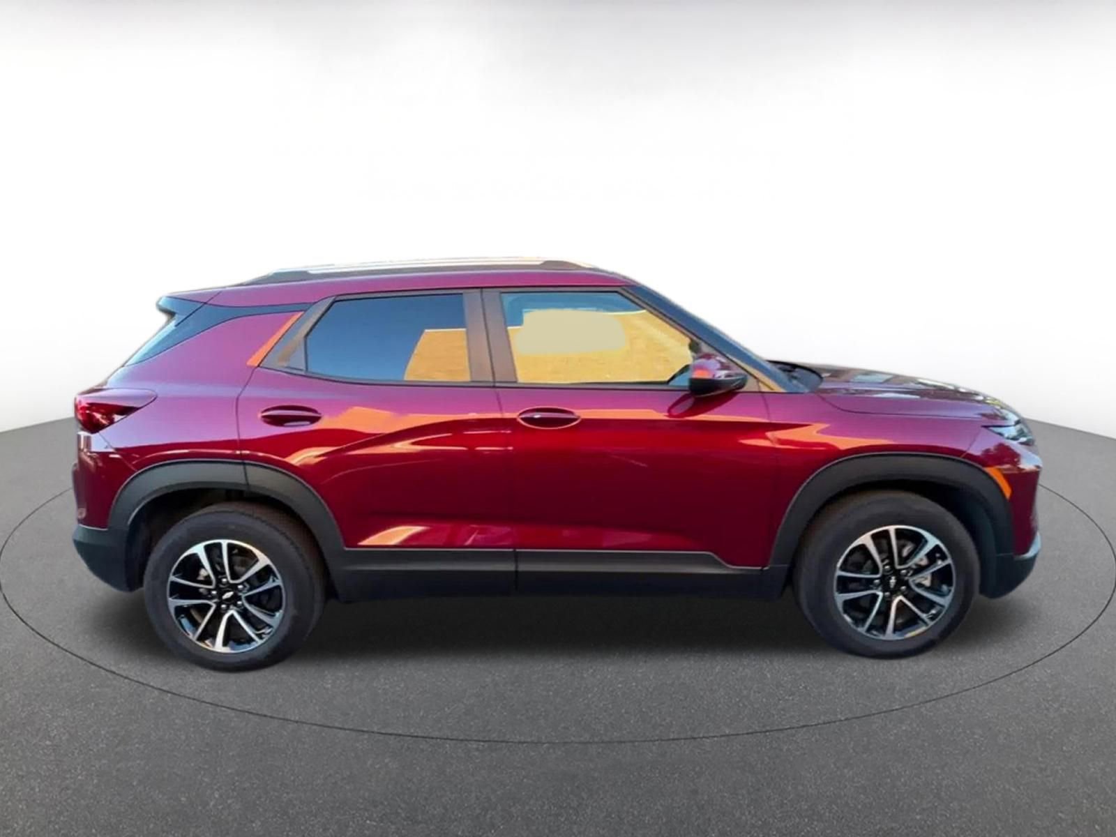 Thumbnail: 2025 Chevrolet TrailBlazer - 16