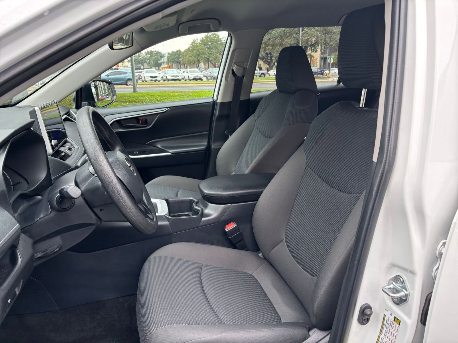 Thumbnail: 2025 Toyota RAV4 - 30