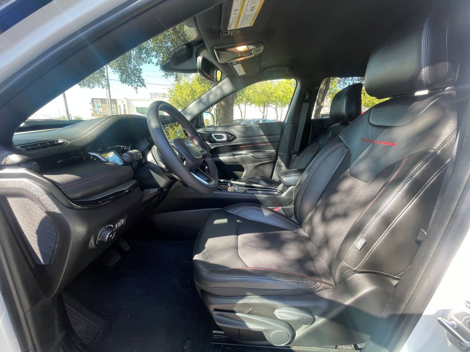 Thumbnail: 2025 Jeep Compass - 21