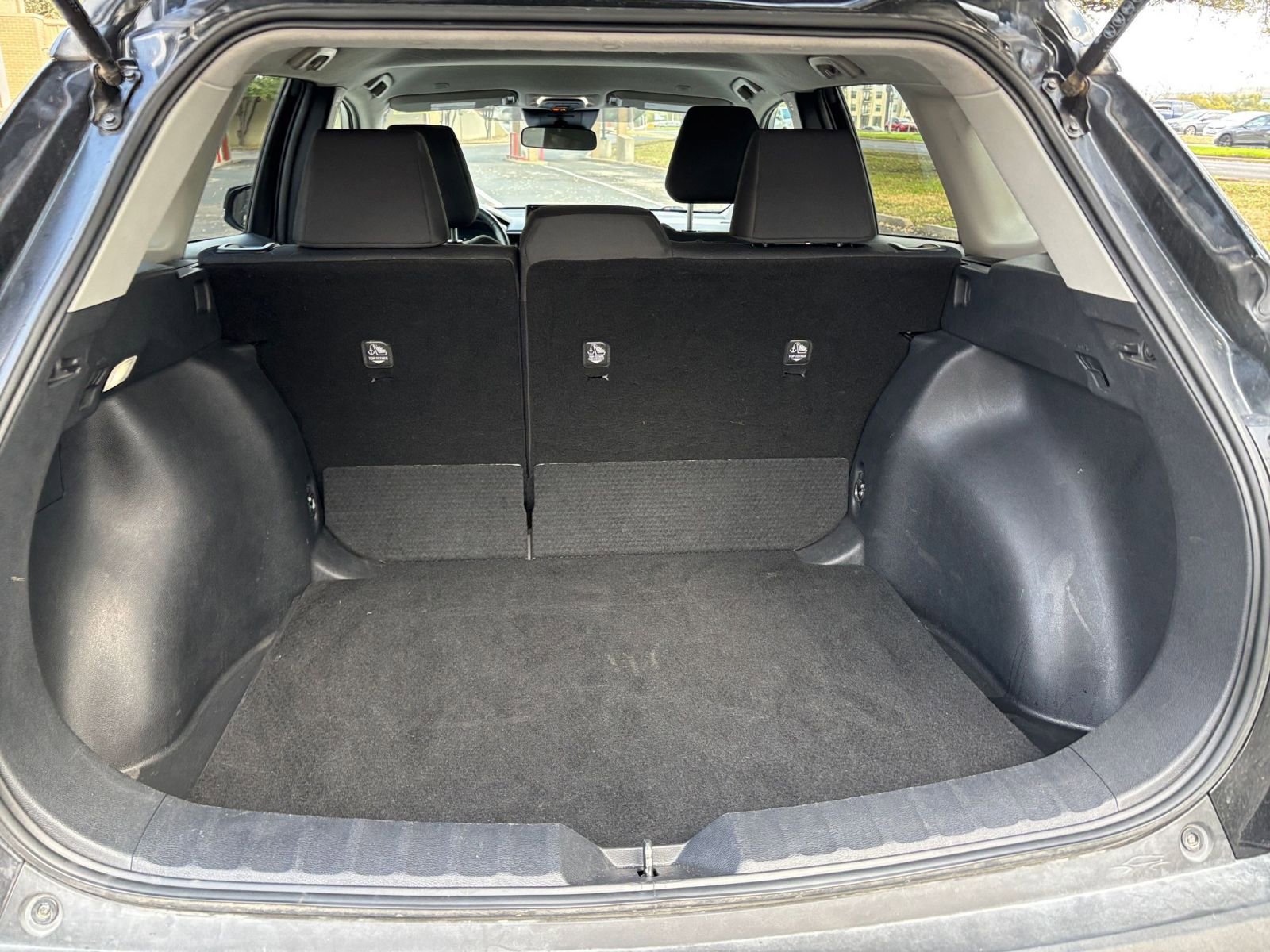 Thumbnail: 2025 Toyota Corolla Cross - 26