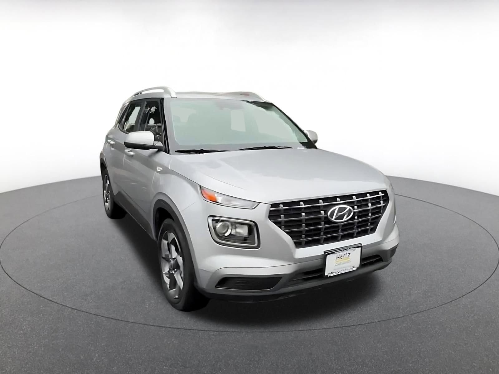 Thumbnail: 2025 Hyundai Venue - 3