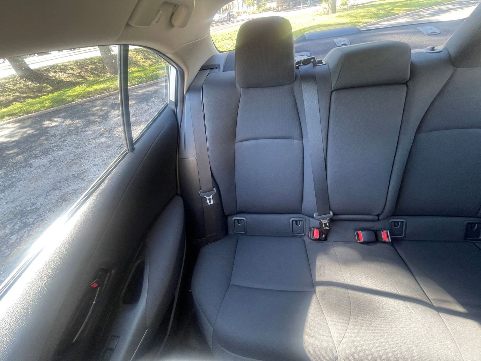 Thumbnail: 2025 Toyota Corolla - 33