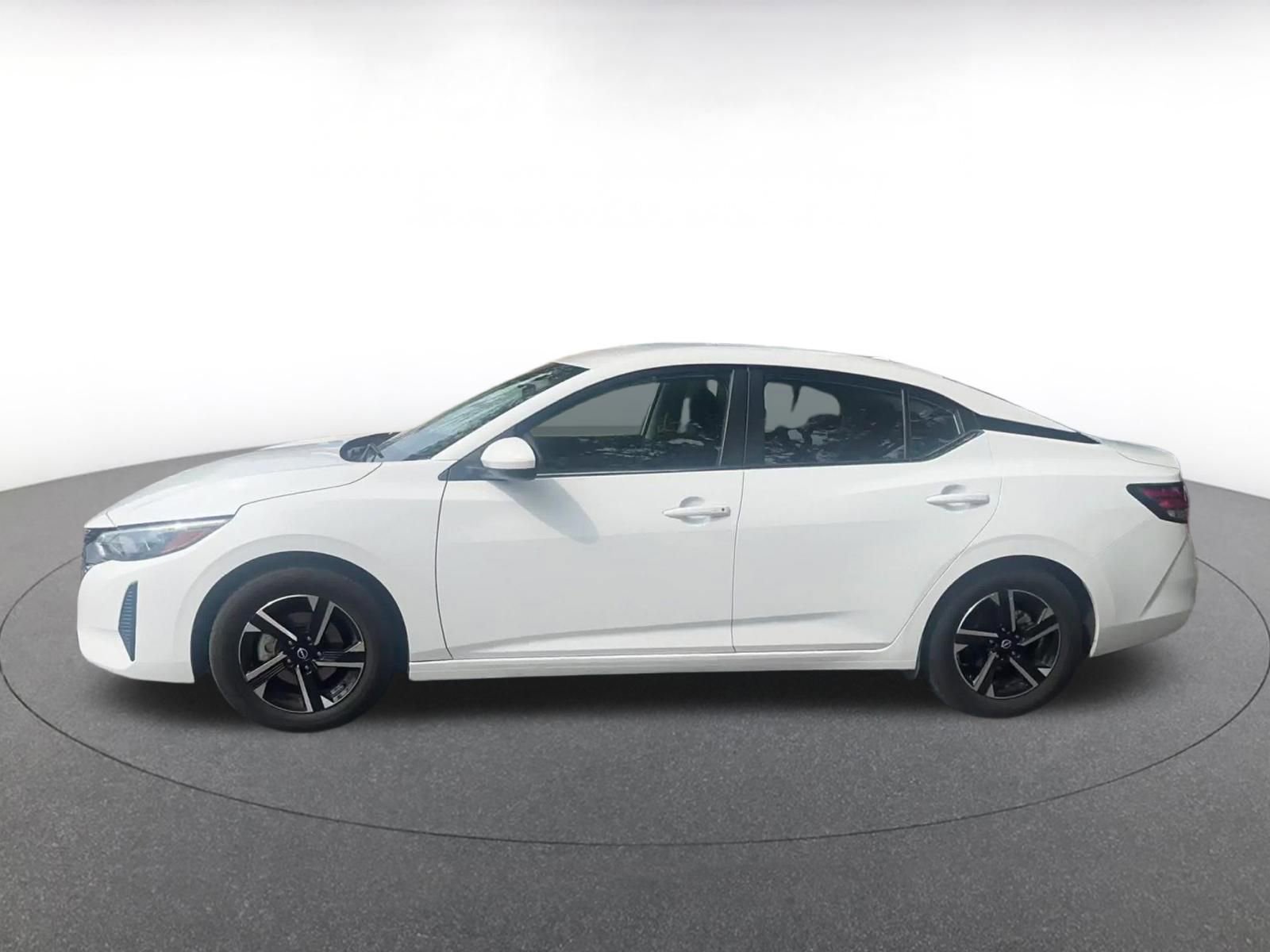 Thumbnail: 2025 Nissan Sentra - 8
