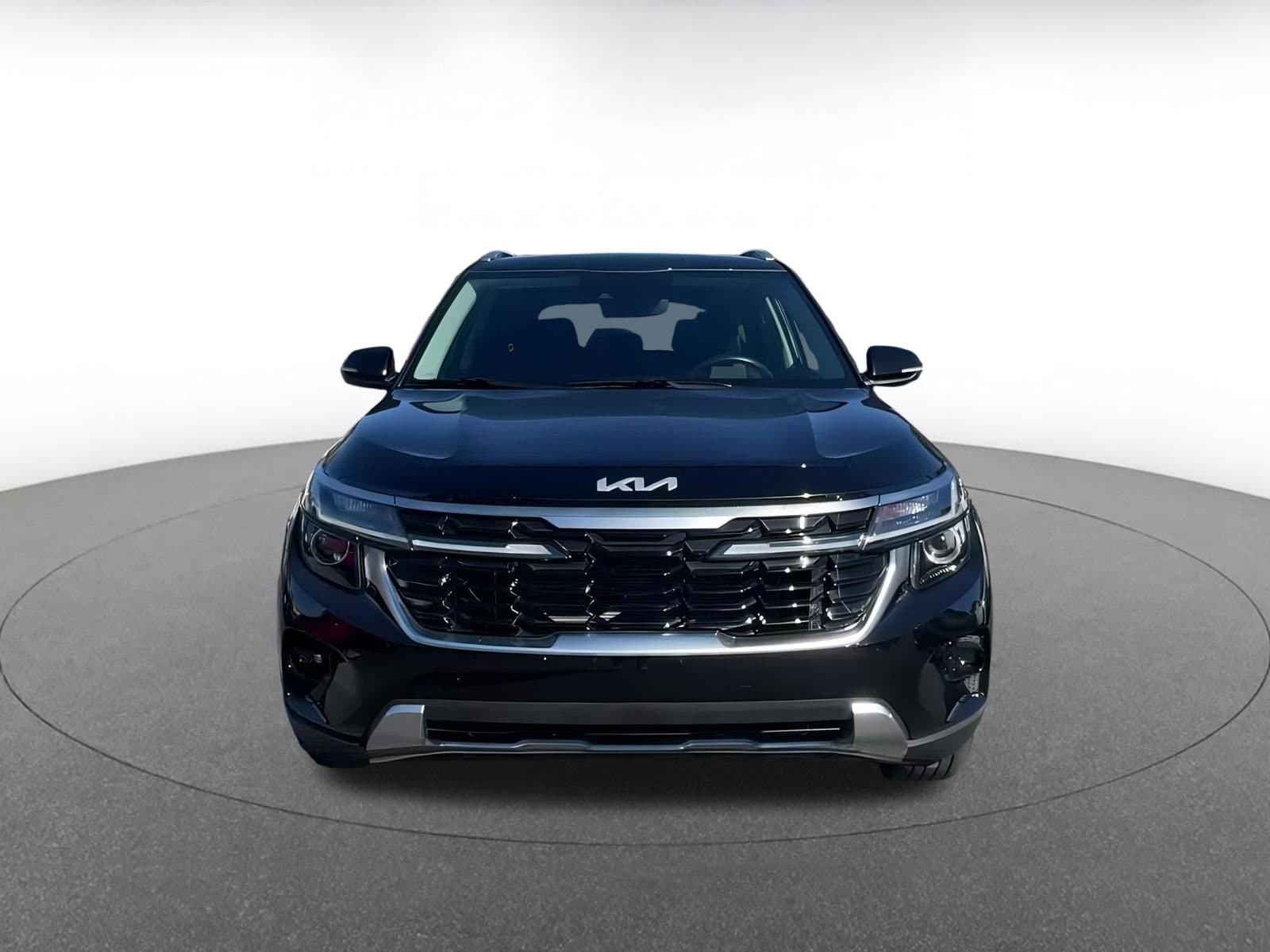 Thumbnail: 2025 Kia Seltos - 3