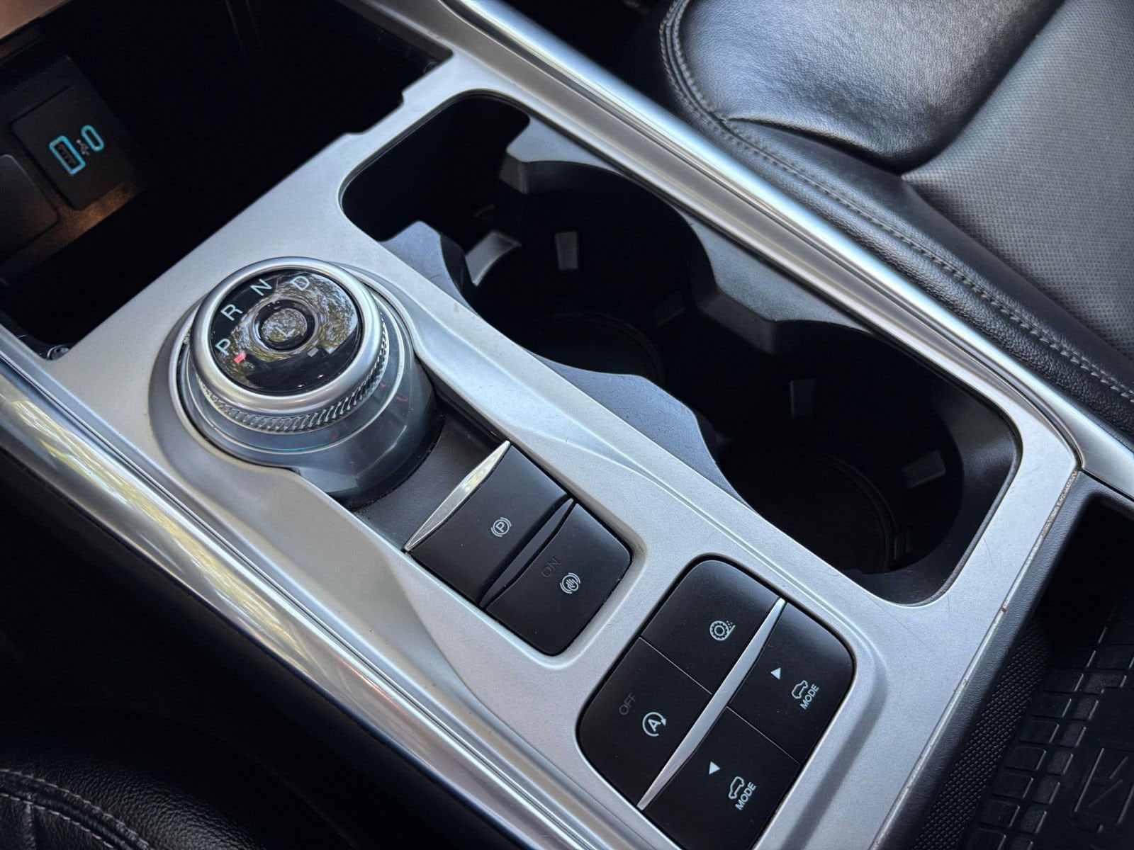 Thumbnail: 2024 Ford Explorer - 35