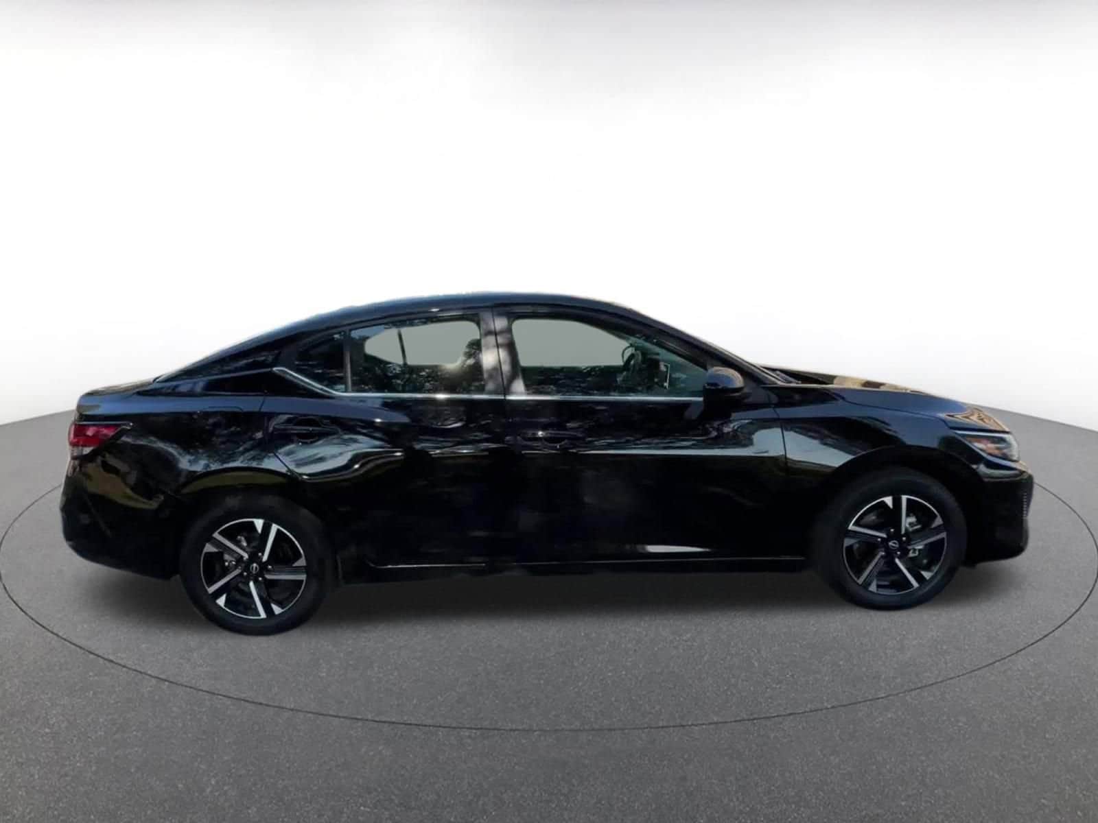 Thumbnail: 2025 Nissan Sentra - 16