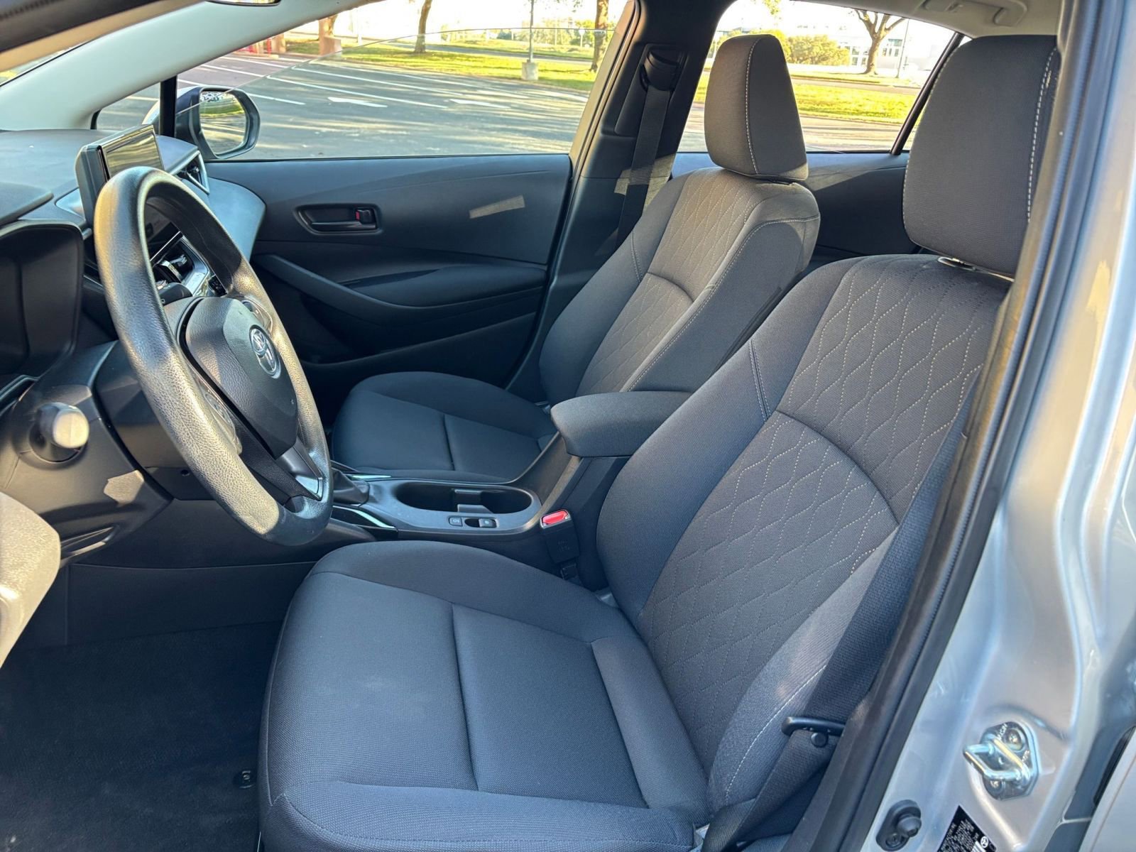 Thumbnail: 2025 Toyota Corolla - 30