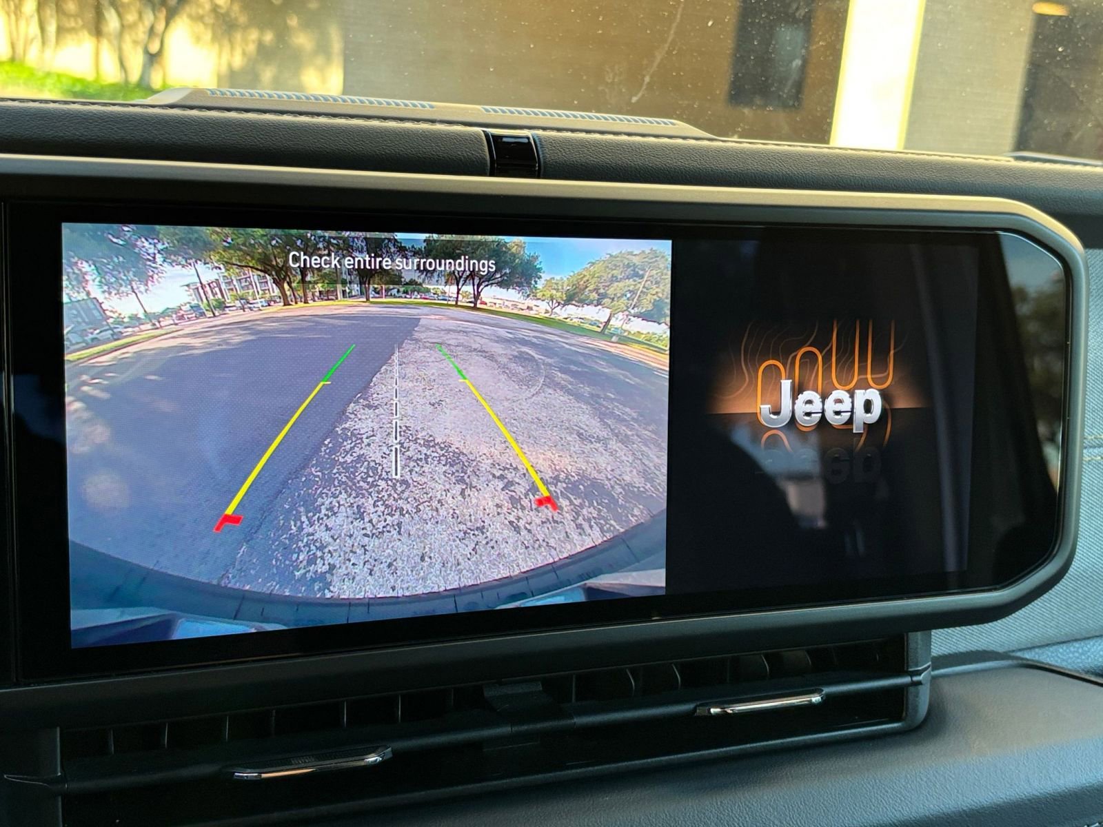 Thumbnail: 2025 Jeep Wrangler - 20