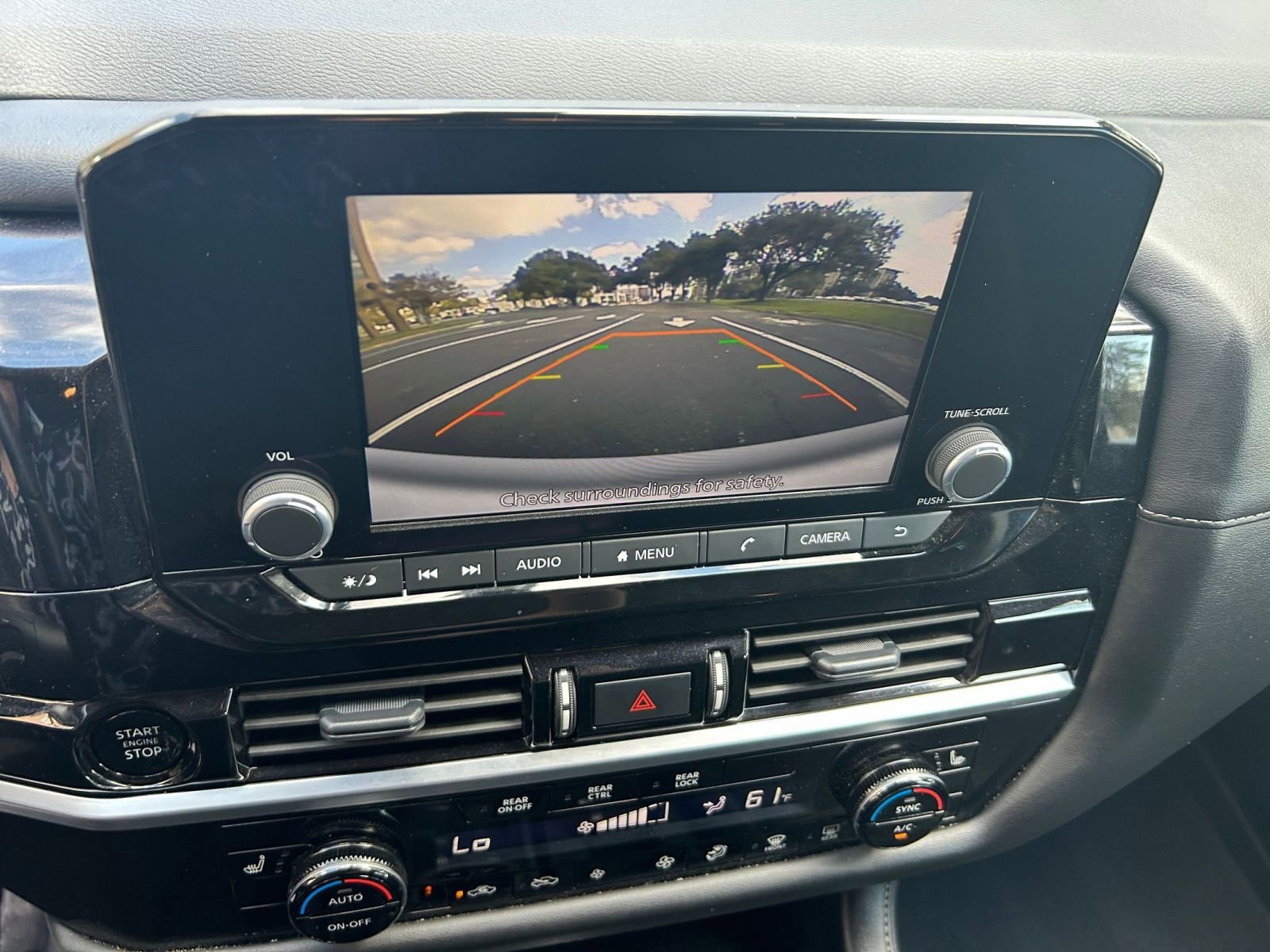 Thumbnail: 2025 Nissan Pathfinder - 17