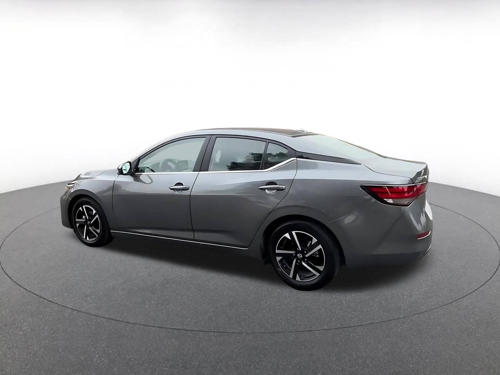 Thumbnail: 2025 Nissan Sentra - 10