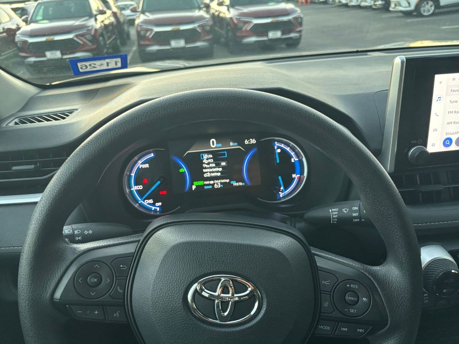 Thumbnail: 2025 Toyota RAV4 - 28