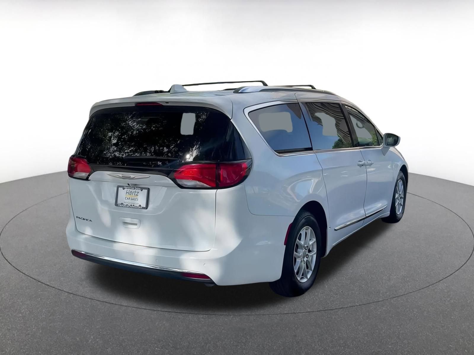 Thumbnail: 2020 Chrysler Pacifica - 15