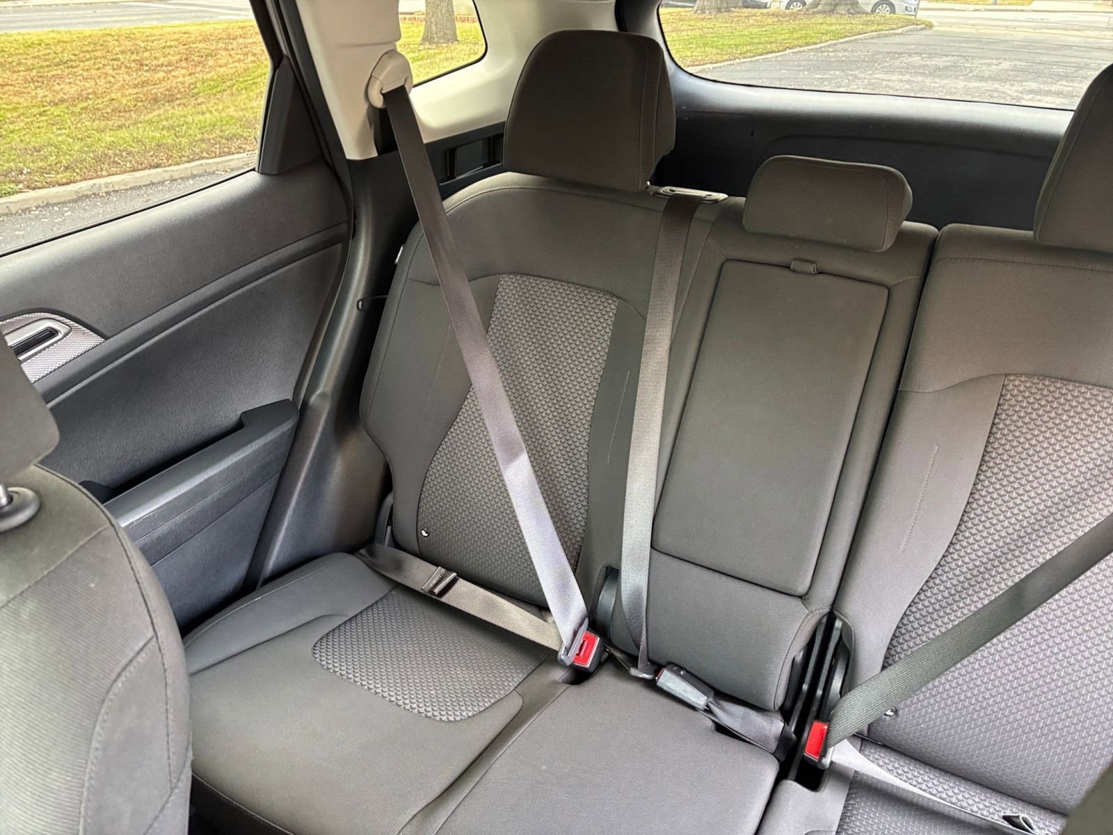 Thumbnail: 2025 Kia Sportage - 34