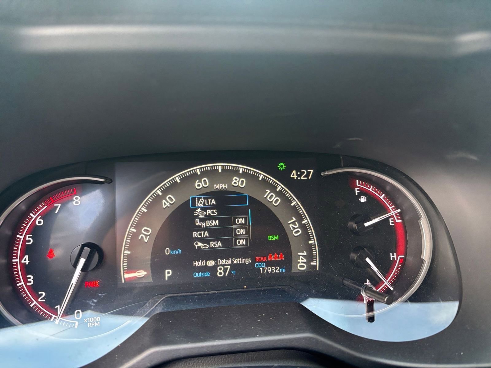 Thumbnail: 2025 Toyota RAV4 - 34