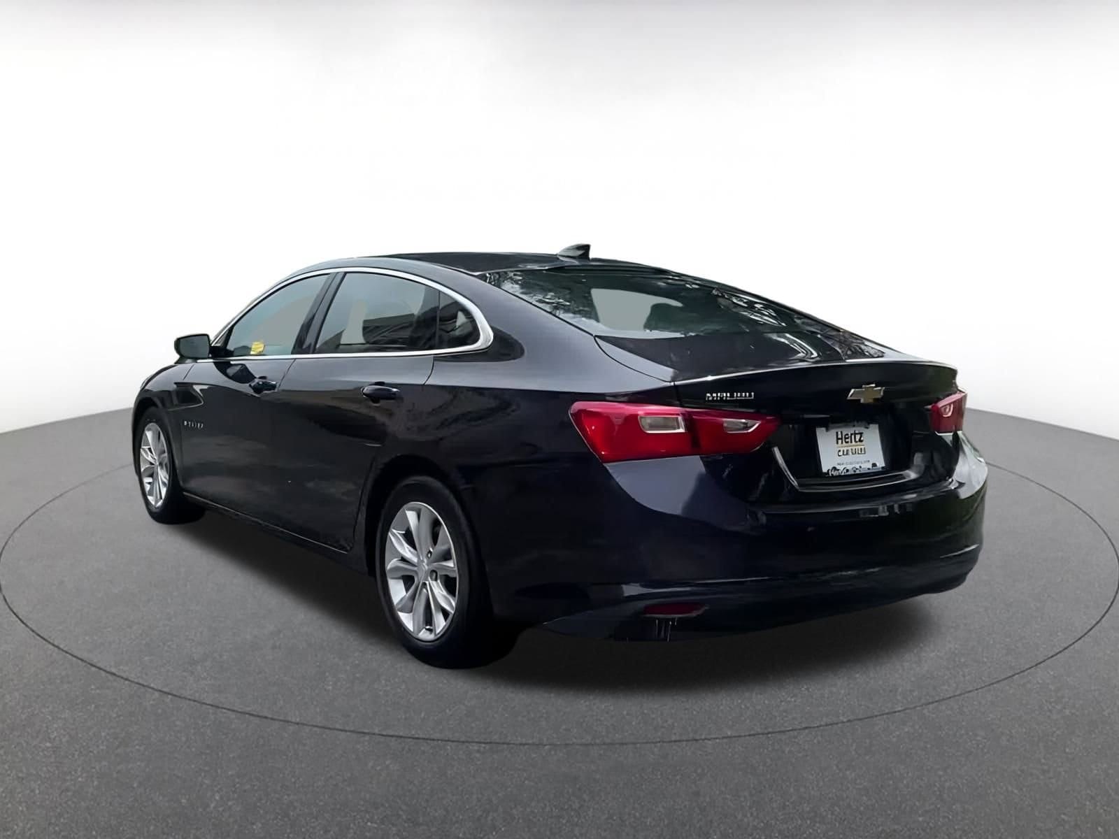 Thumbnail: 2023 Chevrolet Malibu - 10