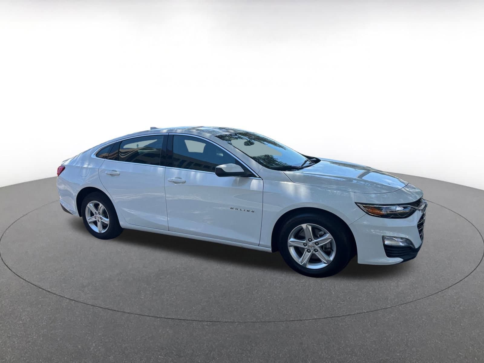 Thumbnail: 2024 Chevrolet Malibu - 1
