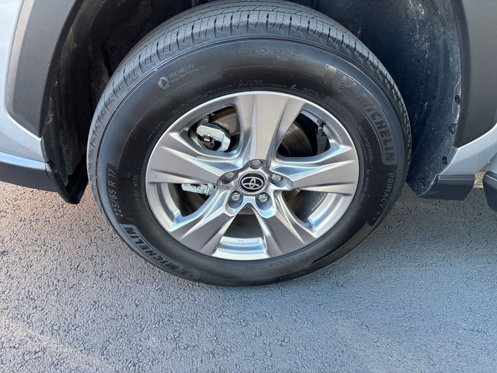 Thumbnail: 2025 Toyota RAV4 - 25