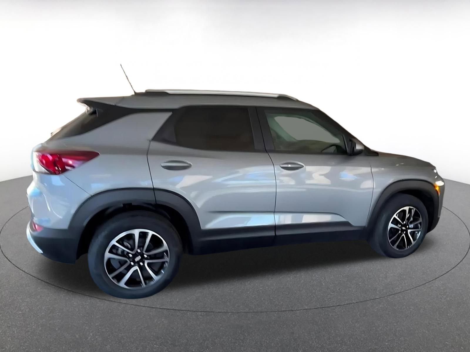 Thumbnail: 2025 Chevrolet TrailBlazer - 15