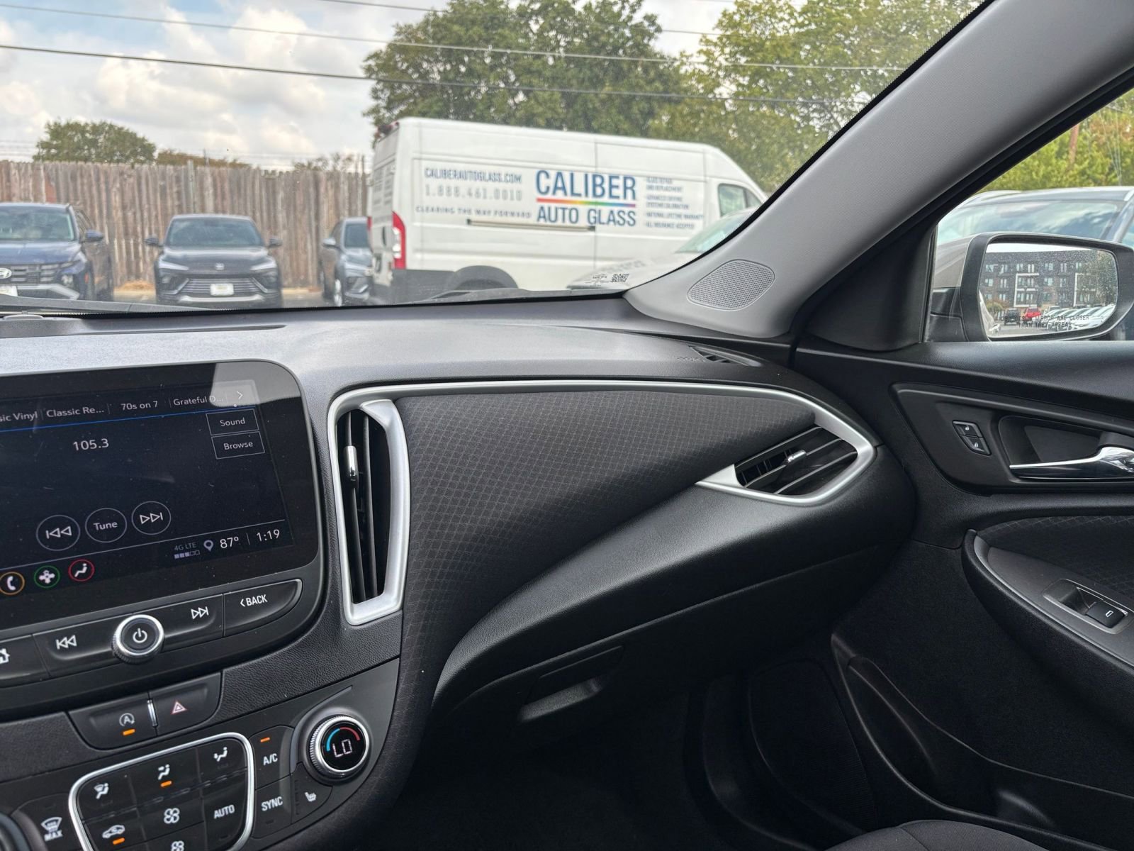 Thumbnail: 2024 Chevrolet Malibu - 33