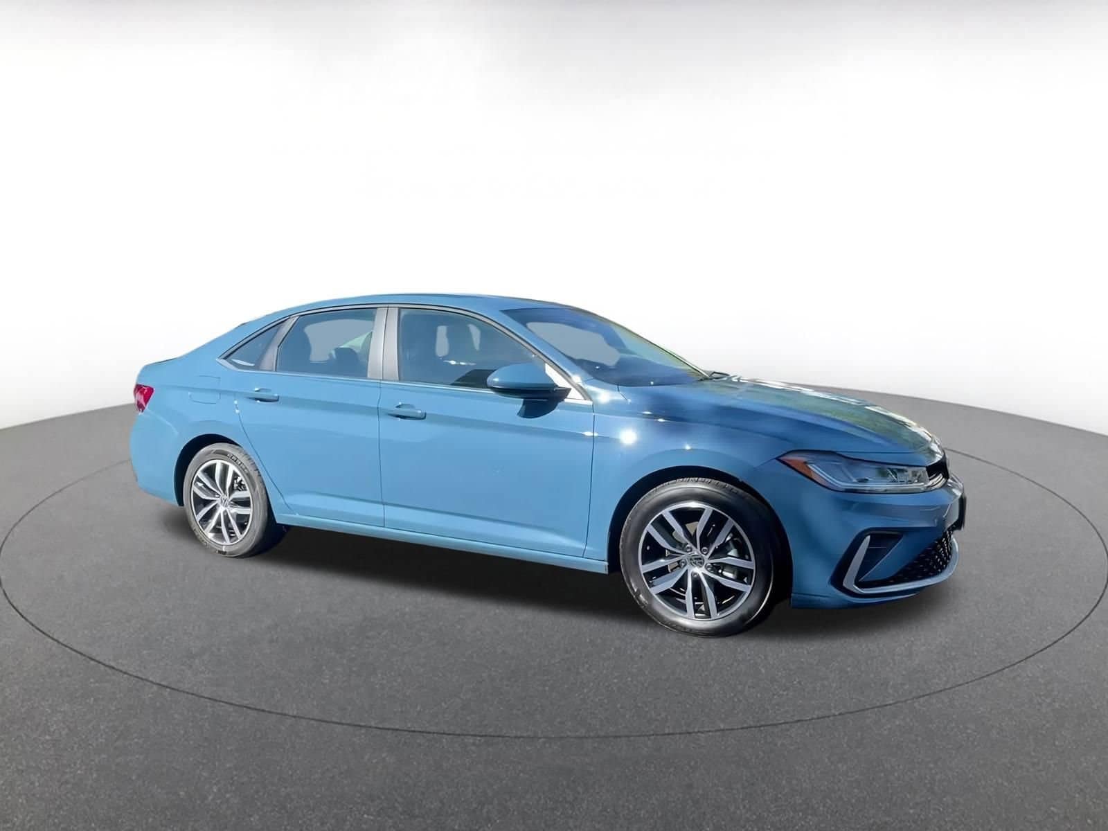 Thumbnail: 2025 Volkswagen Jetta - 1