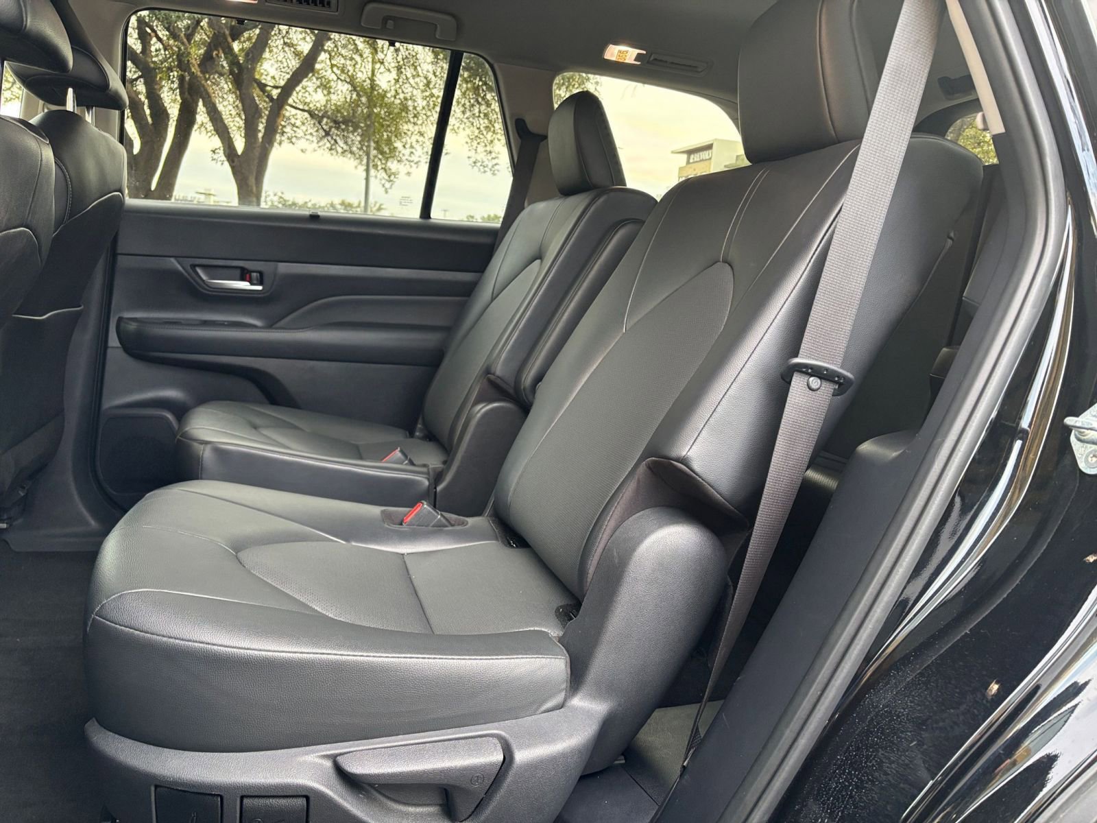 Thumbnail: 2024 Toyota Grand Highlander - 21