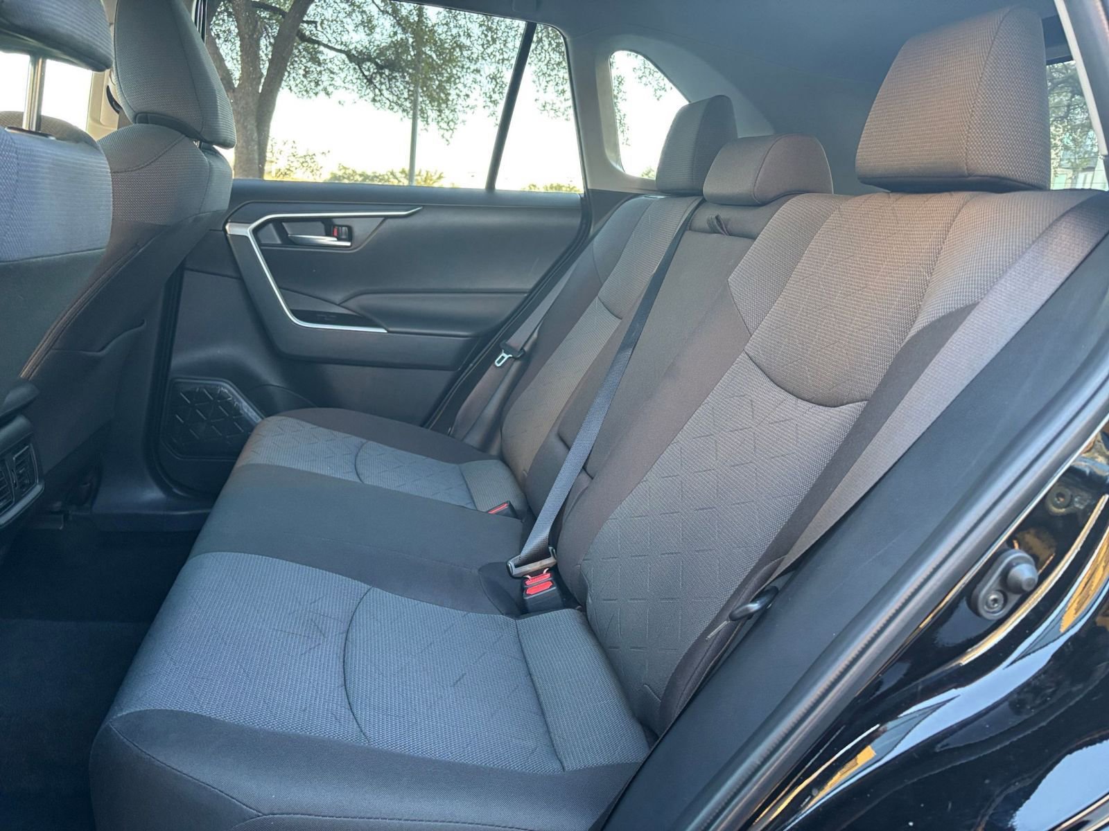 Thumbnail: 2025 Toyota RAV4 - 20