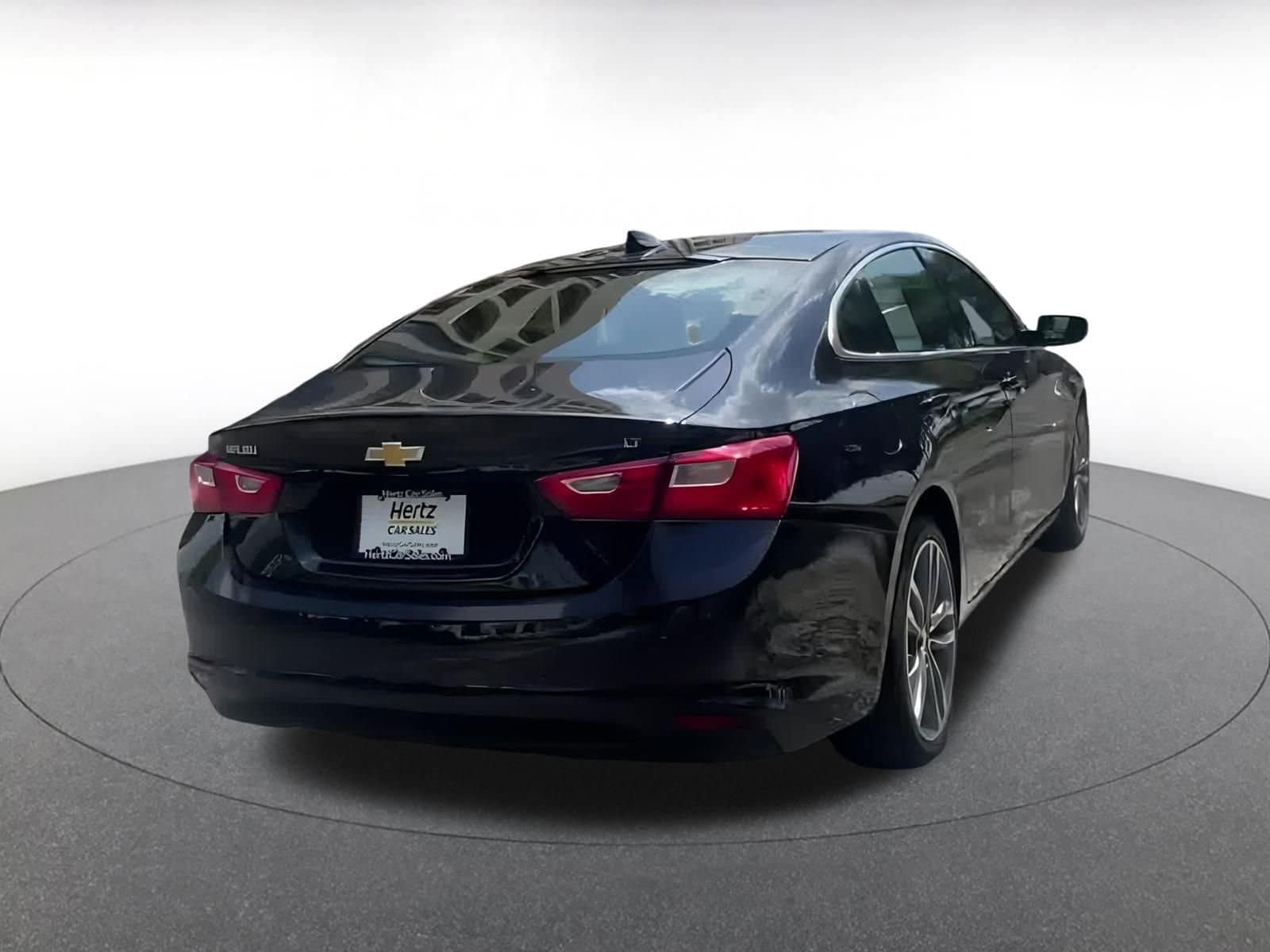 Thumbnail: 2023 Chevrolet Malibu - 12