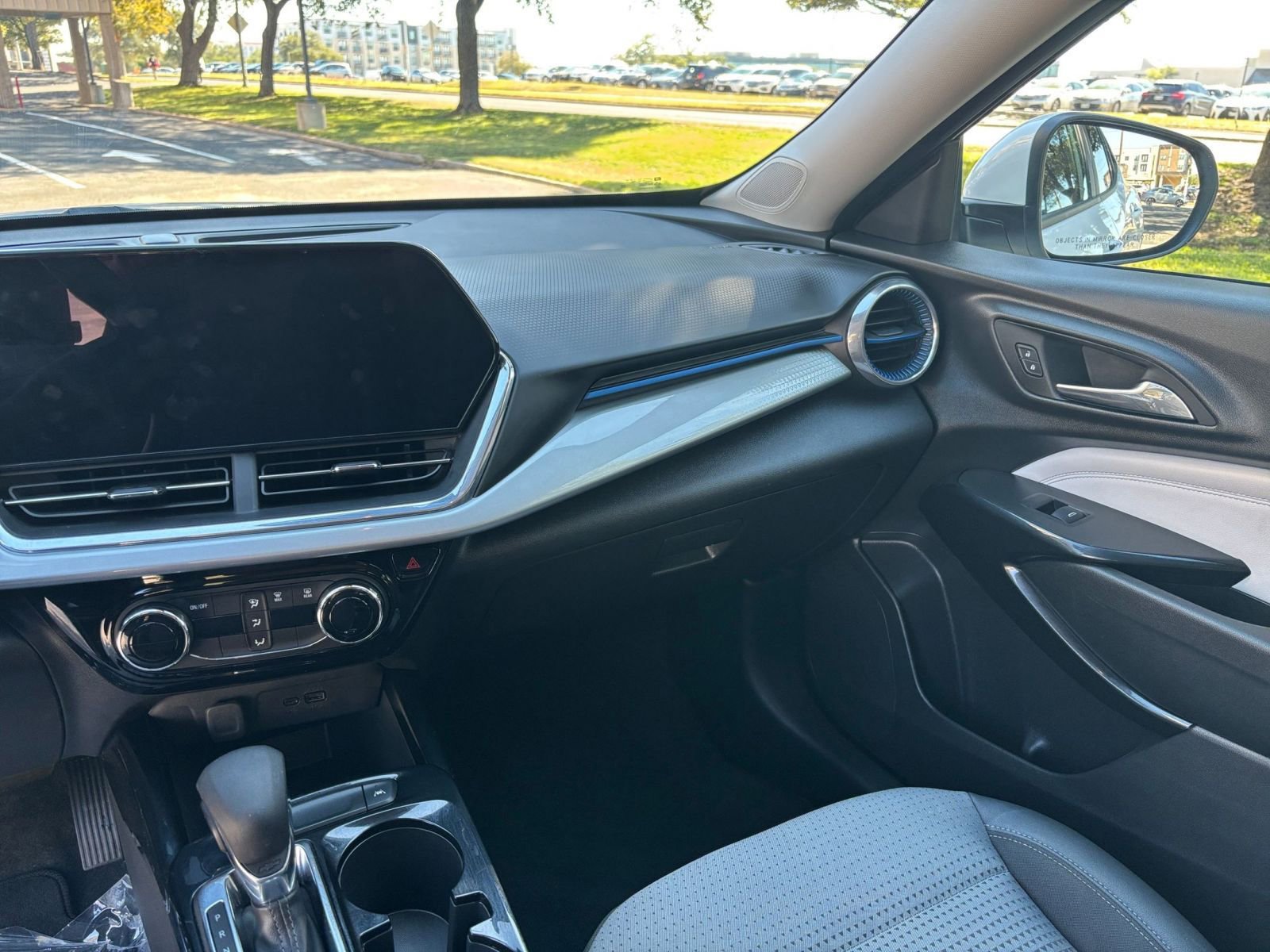 Thumbnail: 2025 Chevrolet Trax - 29