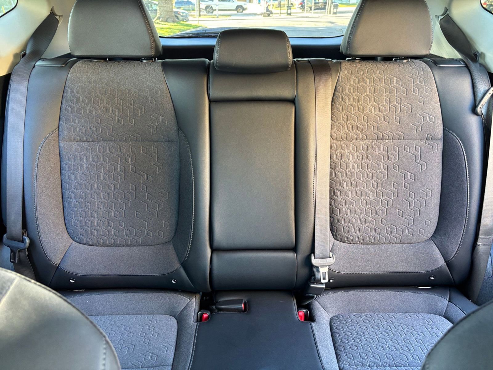 Thumbnail: 2025 Kia Seltos - 32