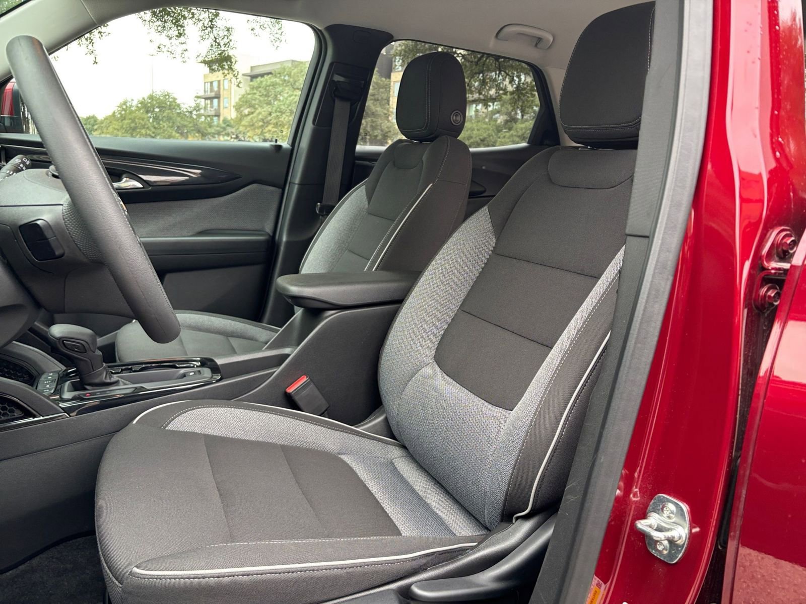 Thumbnail: 2025 Chevrolet TrailBlazer - 21