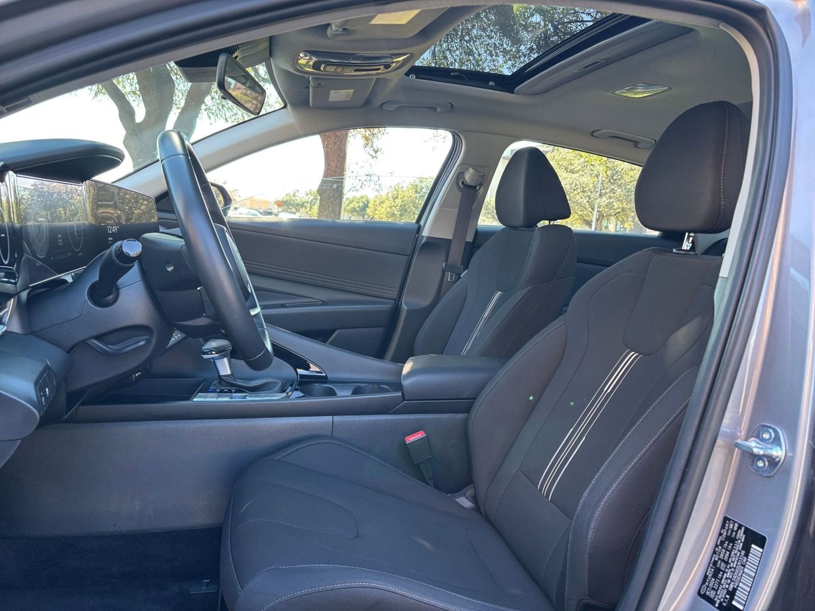 Thumbnail: 2025 Hyundai Elantra - 22