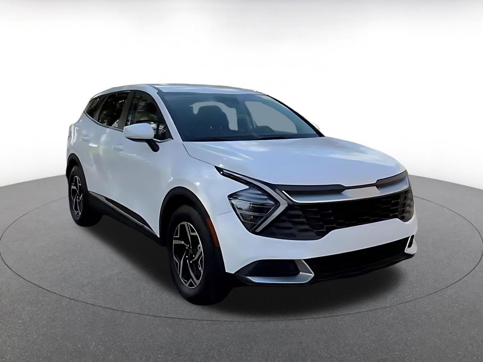 Thumbnail: 2025 Kia Sportage - 3