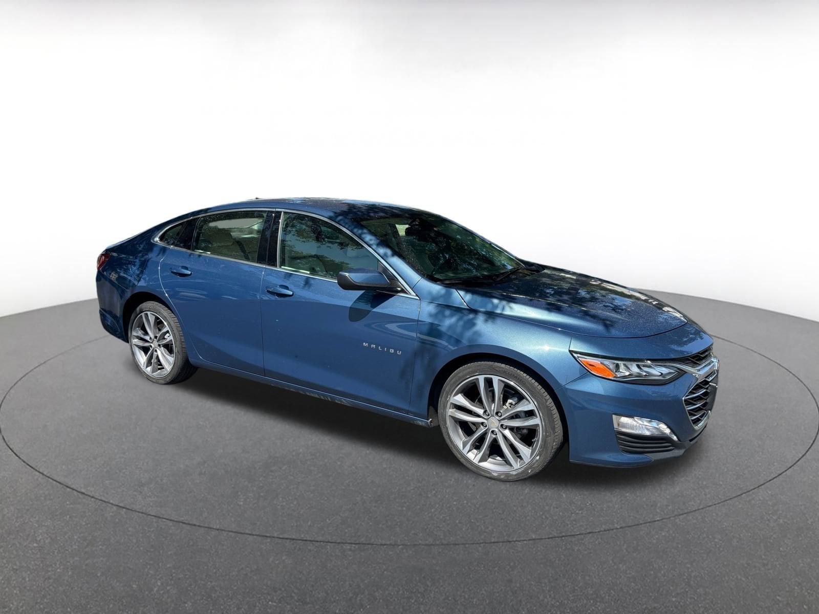 Thumbnail: 2024 Chevrolet Malibu - 1