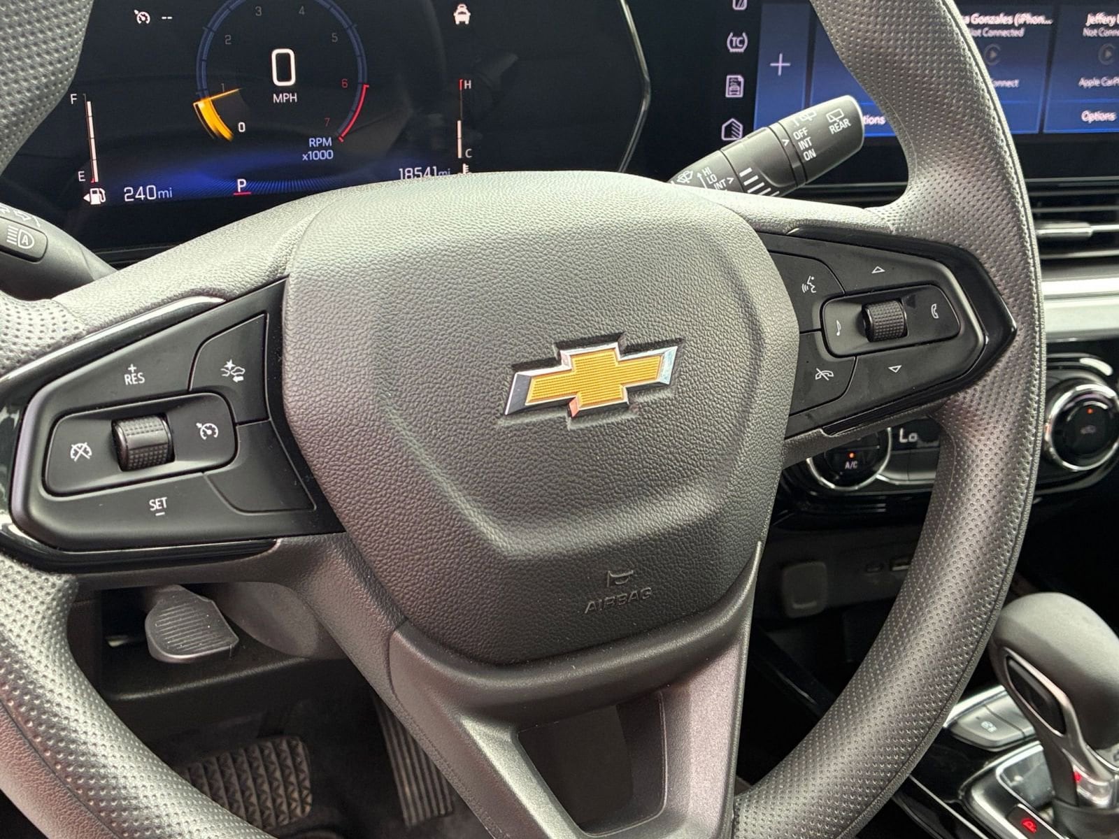 Thumbnail: 2025 Chevrolet Trax - 26