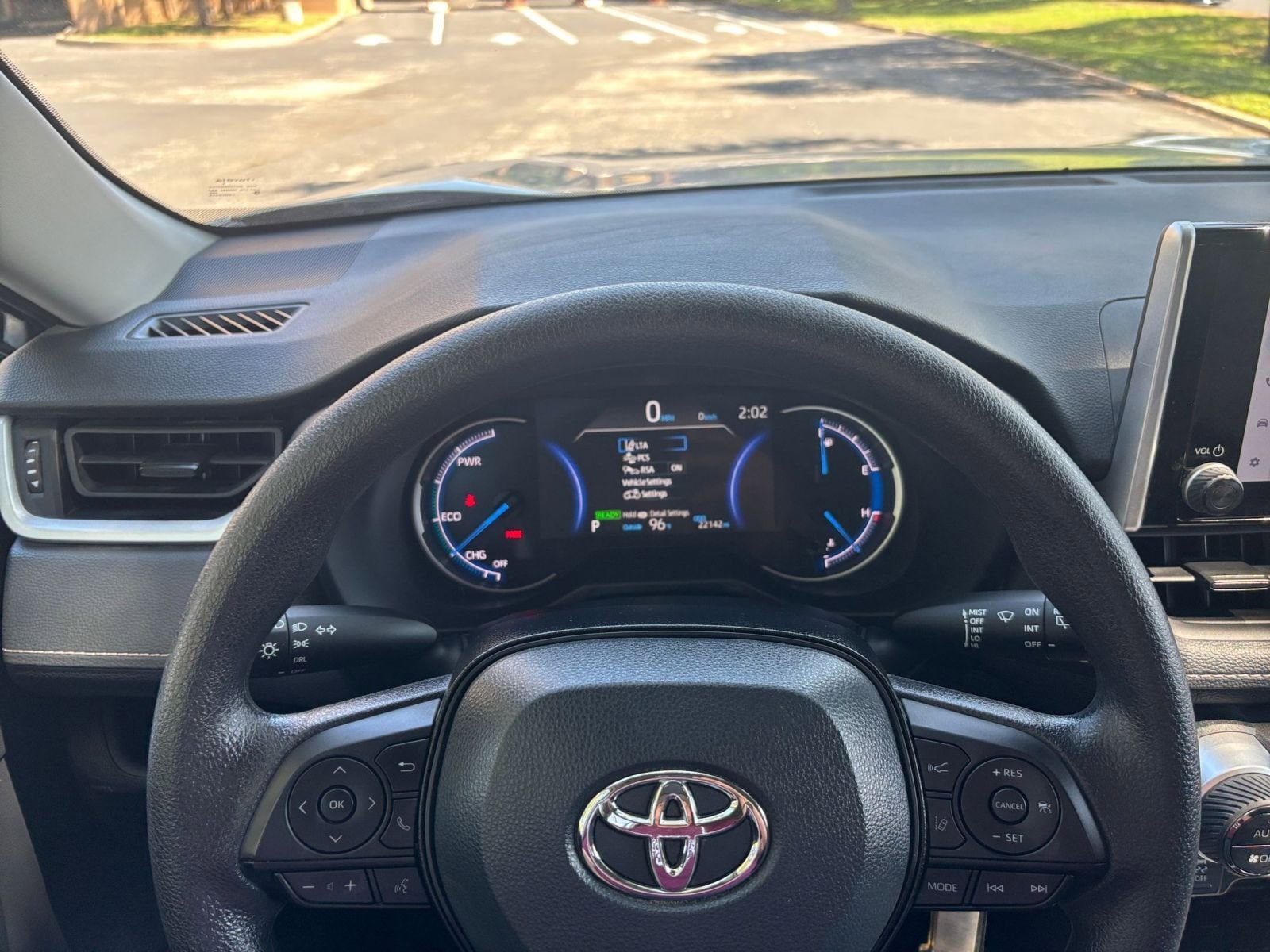 Thumbnail: 2025 Toyota RAV4 - 33