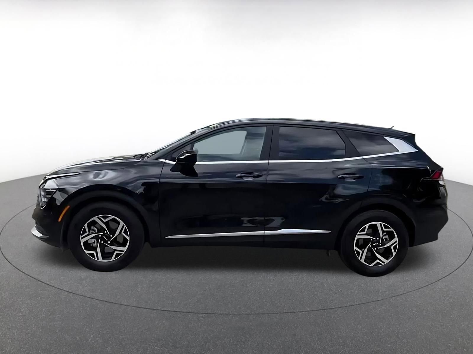 Thumbnail: 2025 Kia Sportage - 10