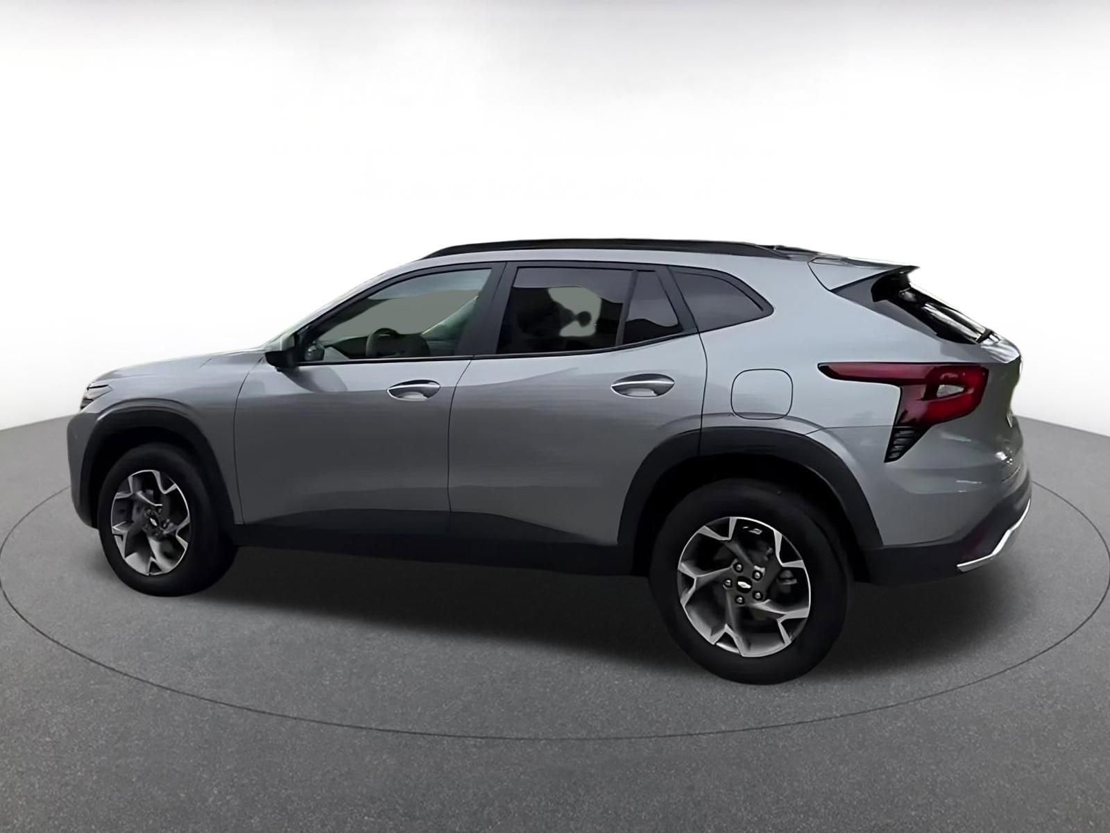 Thumbnail: 2025 Chevrolet Trax - 10