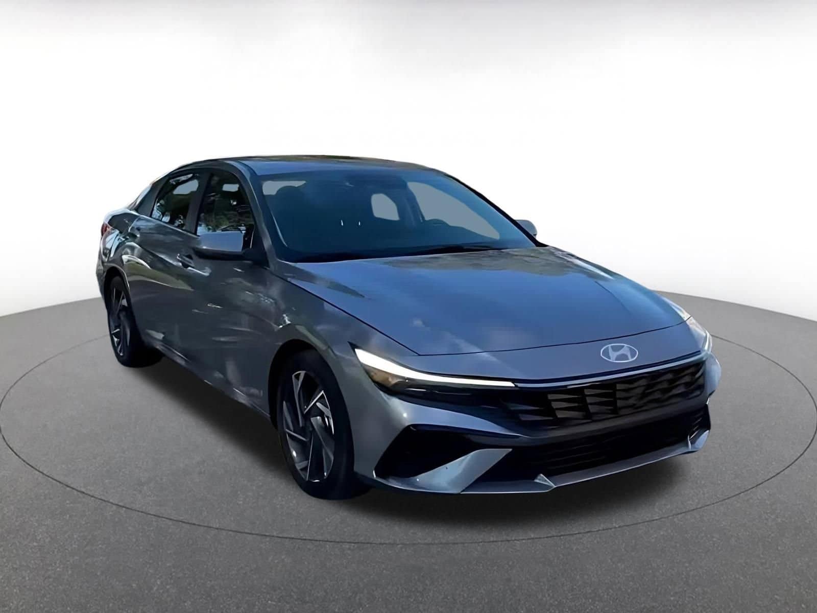 Thumbnail: 2025 Hyundai Elantra - 3