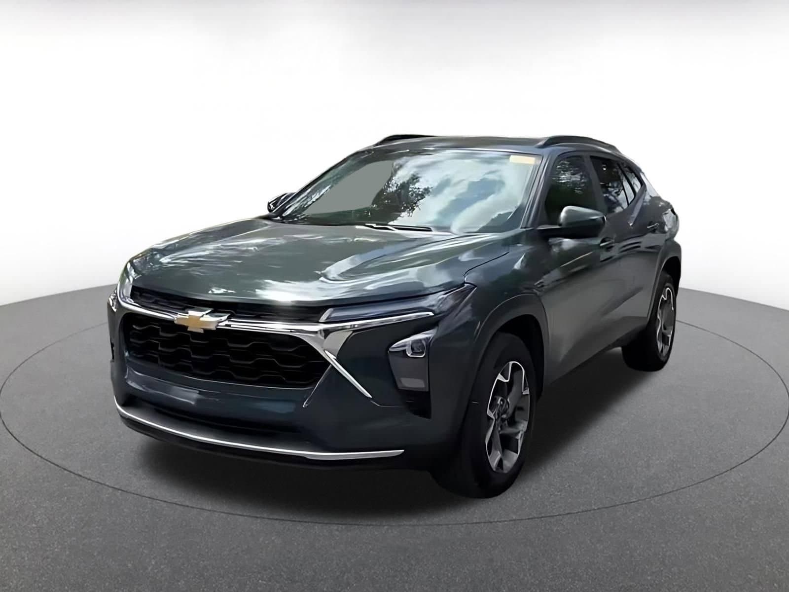 Thumbnail: 2025 Chevrolet Trax - 6