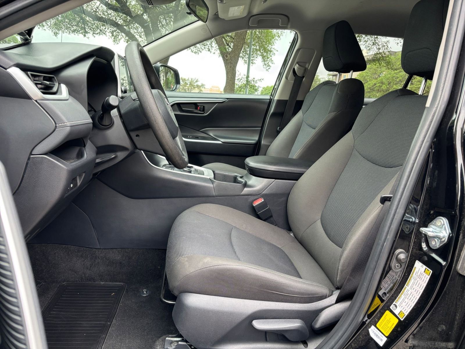 Thumbnail: 2025 Toyota RAV4 - 22