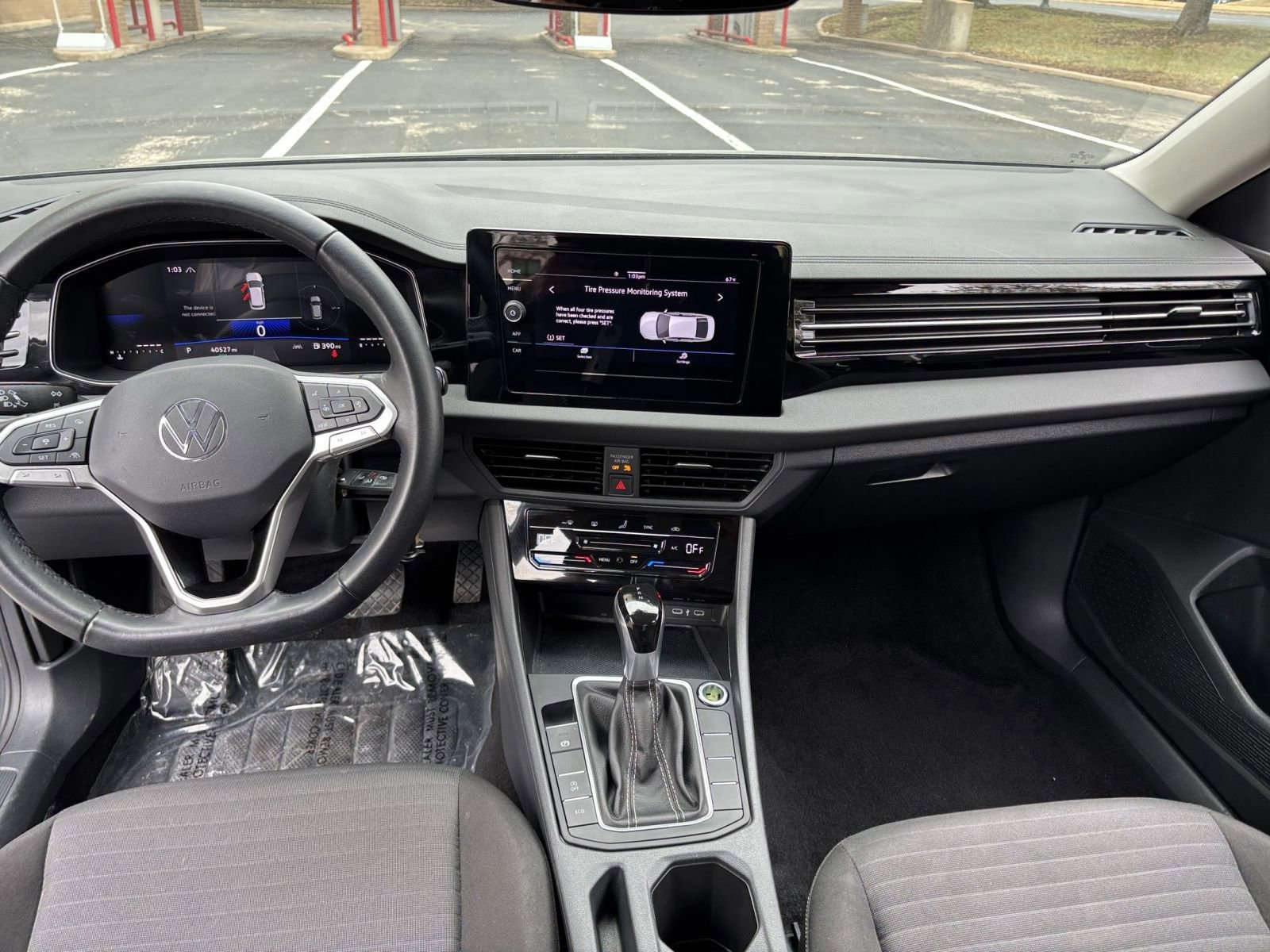 Thumbnail: 2025 Volkswagen Jetta - 28